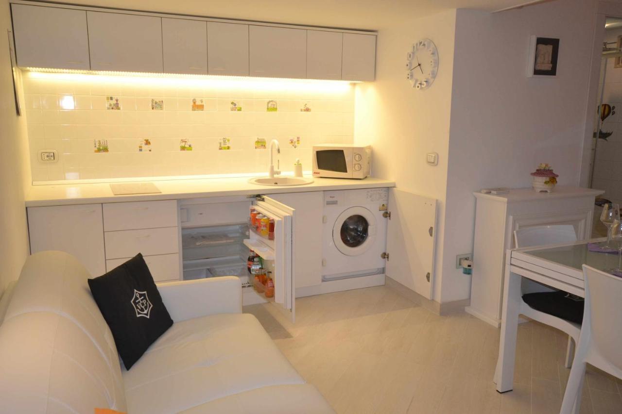 Golden Bay Bed & Breakfast Трани Екстериор снимка